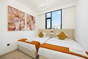 Golden Stays - Tranquil 4BR Villa with Pool & Coastal Charms