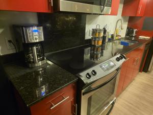 Breath-Taking-View-5 Guest-2BR2WR-DTskyline-18th Floor