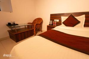 Hotel Indra Palace- 100m from Ganga Ghat