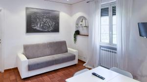 Milvio Bridge - Olympic Stadium, Farnesina, A-C