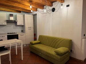 Houseberg Quarenghi sx