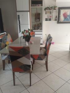 Casa confortável, perto de tudo