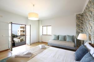 T4-Sea View by Nazpina