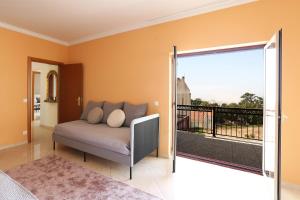 T4-Sea View by Nazpina