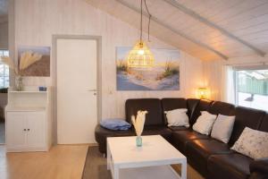 5 Personen Ferienhaus mit Sauna, Kanu und herrlichem Seeblick in Otterndorf