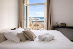 DELUXE SEAVIEW BALCONY - 2 min PALAIS & BEACH