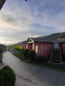 sarangkot retreat