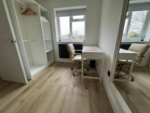 Lux 1 Bed Flat - Free Parking