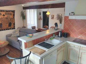 Romans-sur-Isère, maison de rue en centre historique