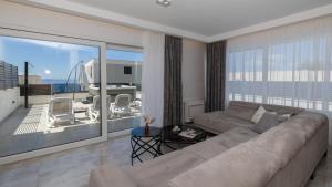 Sunny Lux Villa 3 in Makarska by Villas Guide