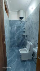 Himalayan View stay 1 BHK GMS Road