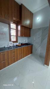 Himalayan View stay 1 BHK GMS Road