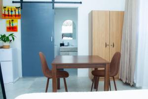 Modern 1 Bedroom cottage Perfect For Short Stay in Sandton, Johannesburg