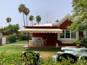 Bungalow with great garden, los Tunos