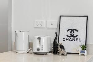 Stylish 3BR Apt– Close to Sydney Airport & CBD