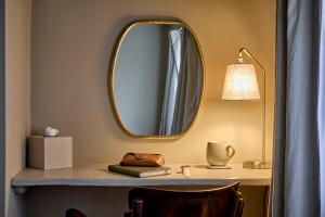 3-Bed Historic Knitters Cottage in Nottingham