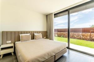 HOUSA - Villa Lombos, Luxurious Countryside Property