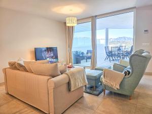 Casa Banderas Two bedroom mountain & sea view apartment Near La Cala de Mijas