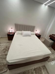 Luxury Stay, High End Finished Home Near Airport