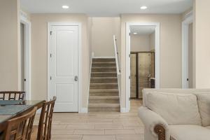 520-IBRAHIM · 520 - 8BD Home PoolSpa - MovieGame room