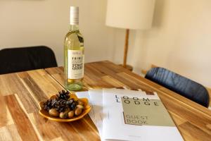 Loom - Modern Lodge in the Woods