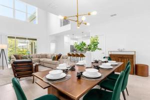 8901 Stunning 5BD 5BA Home in Champions Gate