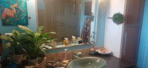 Vue Mer appartement dexception 3 min à pied de la plage des Sablettes