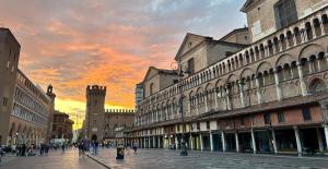 Historic Center Elegant open space luggage storage