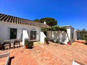 Casa Privada con Vistas Panorámicas al Mar y Montaña