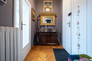 Teal and Gold Hideaway - Downtown Chic