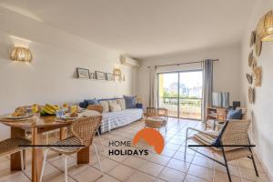 #014 Veríssimo II by Home Holidays