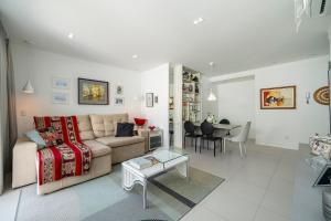 Apto Palmeiras 3Q na Praia dos Ingleses by Achei