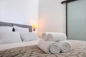 DELUXE SEAVIEW BALCONY - 2 min PALAIS & BEACH