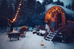 Dom Na Początku Świata