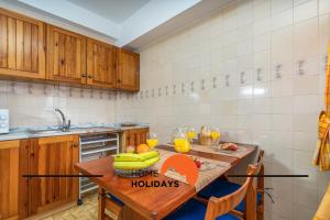 #352 Travessa do Mar Flats by Home Holidays