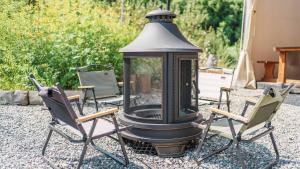 Namhae Chojun Bada Forest Glamping