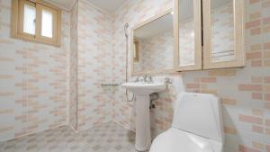 Yeongheungdo Rainbow Ocean View Pension