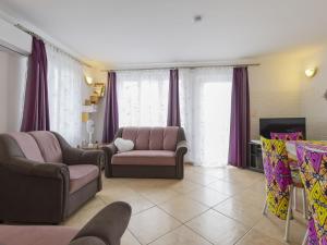 Holiday Home Annemarie by Interhome