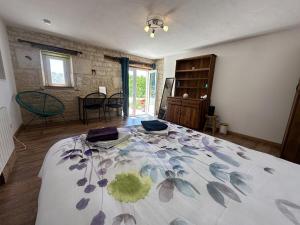Esprit Charentais - The Byre
