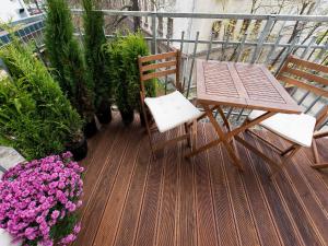 Vanilla 3, 4bdr 2bth apartment 5min to Main Square