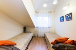 Vanilla 3, 4bdr 2bth apartment 5min to Main Square