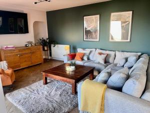 Scottish White House