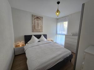 The Blackbird (Le Merle)