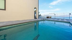 Geoje Daol Pool Villa Pension