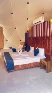 CAPITAL RUM lUXURY CAMP