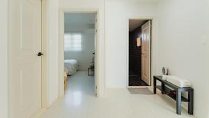 Jeju Pureunbada Pet Dokchae Pension