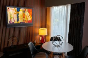 2301 Enclave Skyline condo Near Universal