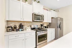 5548 Misty oaks circle Bedroom 4