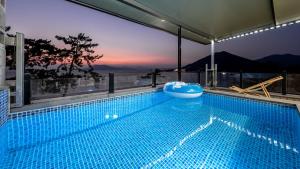 Yeosu Fisterra Spa Poolvilla