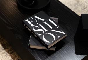 Modern 2 Bedroom Near O2